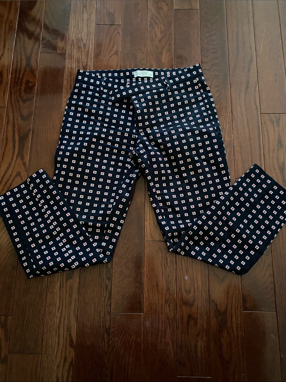 GAP Navy Blue Capris with White & Pink Geo Print